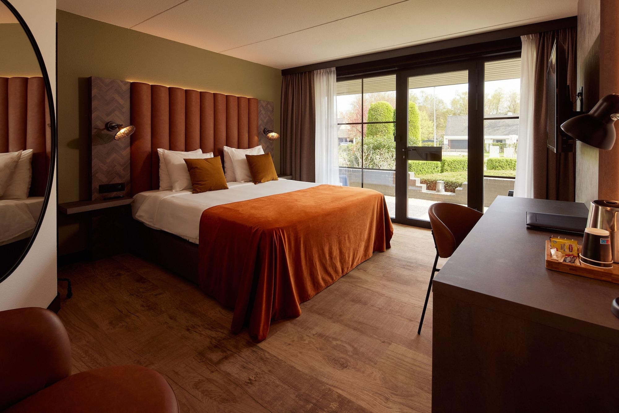 Van Der Valk Hotel Dennenhof Brasschaat Exterior photo